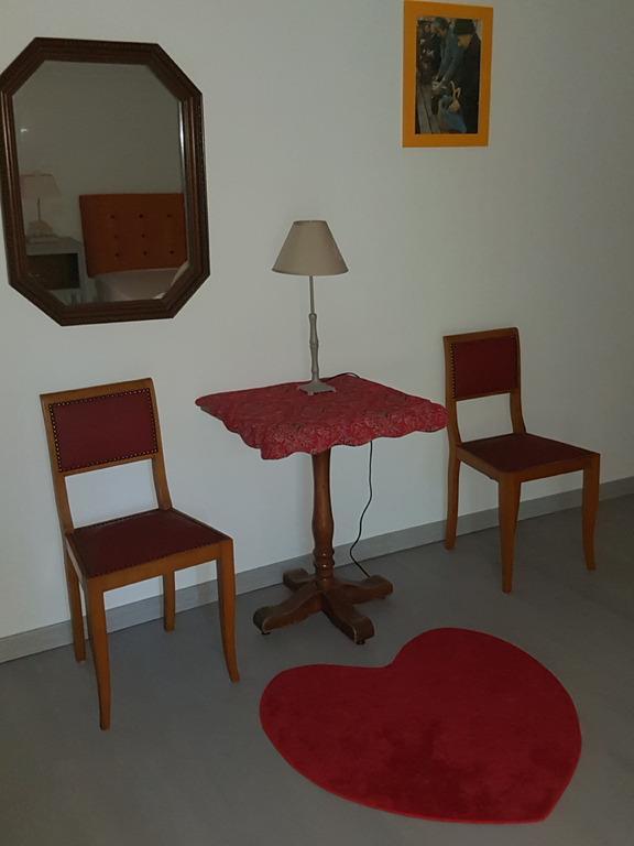 Chambres D'Hotes Au Pere Louis Labastide-du-Vert Екстериор снимка